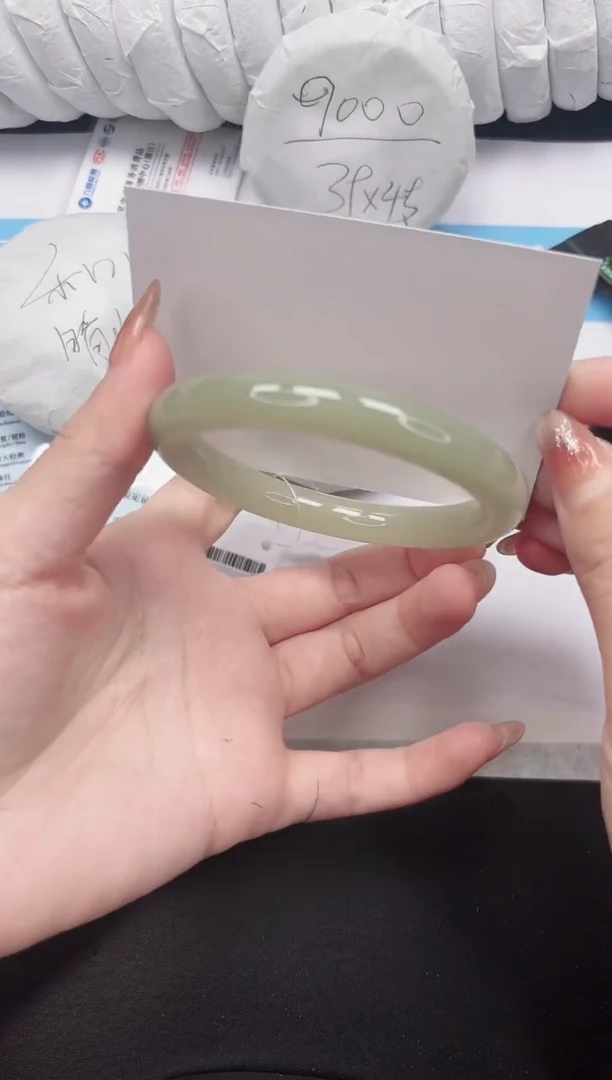 未镶嵌手镯石英质玉105-60DY