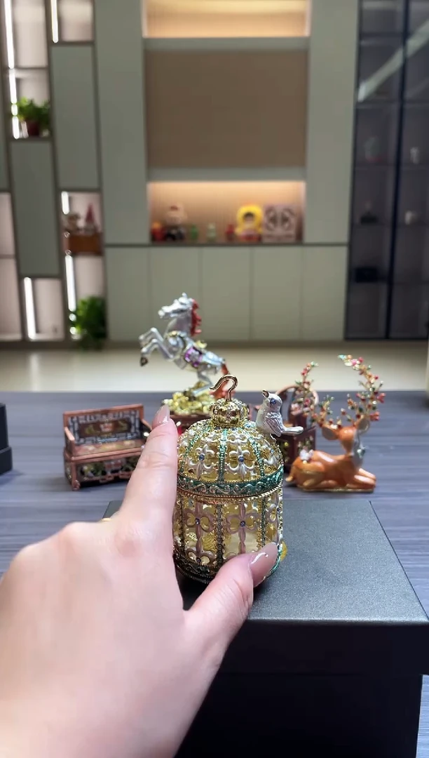 手工艺品琉璃鸟笼