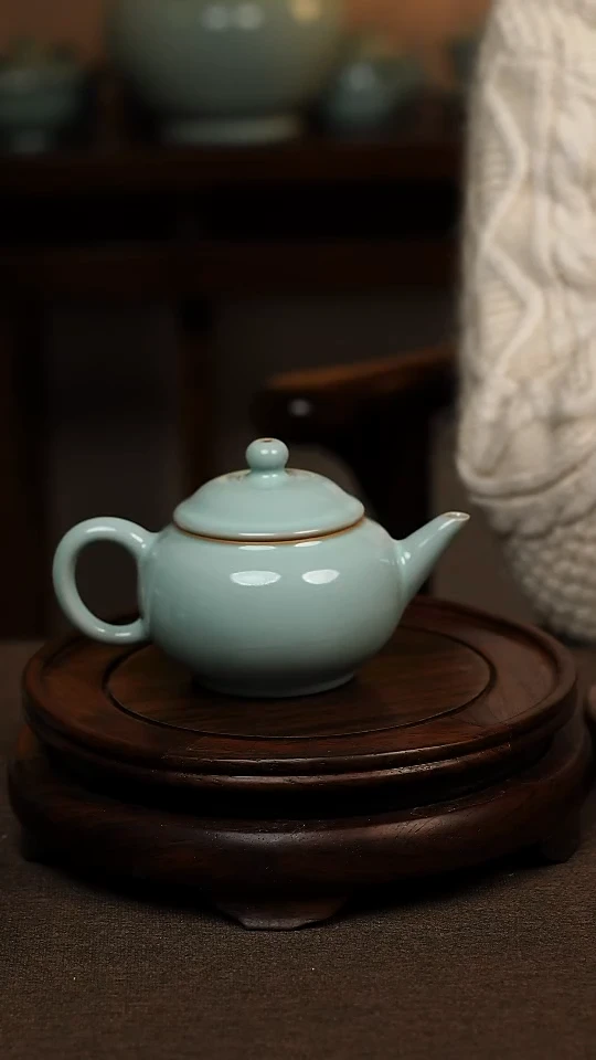 瓷片天青色全手工水瓶壶160ml微瑕不带礼盒