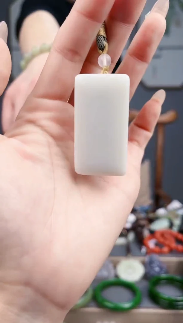 【闪购商品】和田玉颈饰未镶嵌AA多样性发货 拍一发一