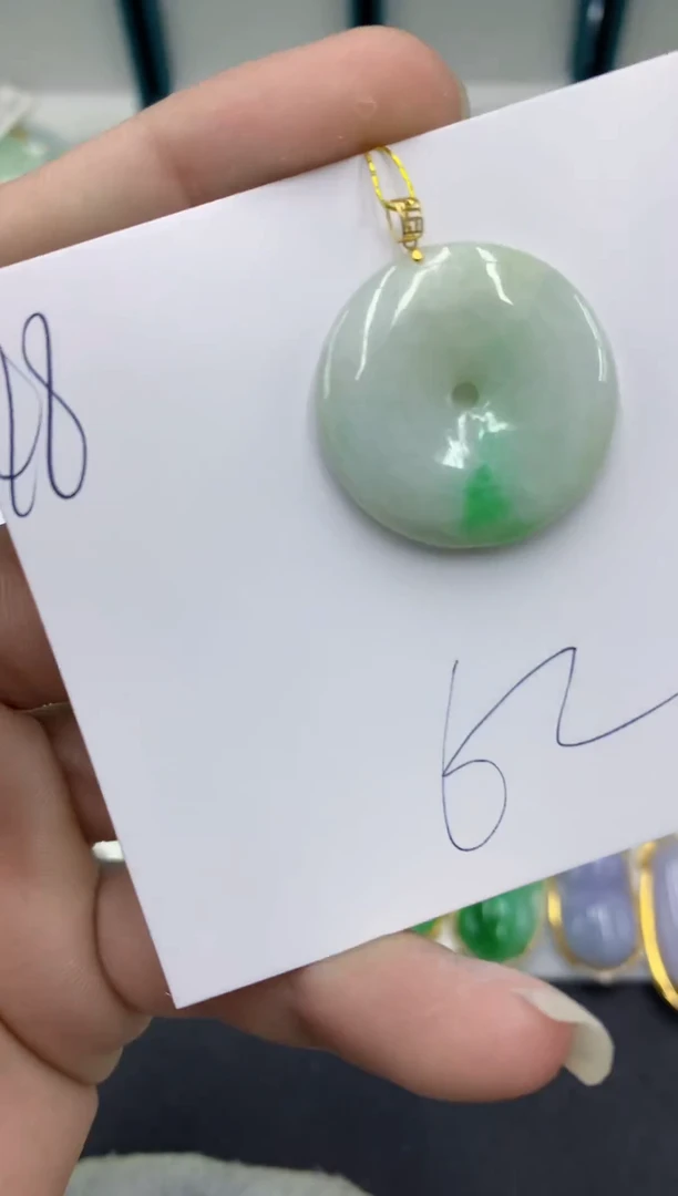 【闪购商品】翡翠颈饰18K金镶嵌翡翠
