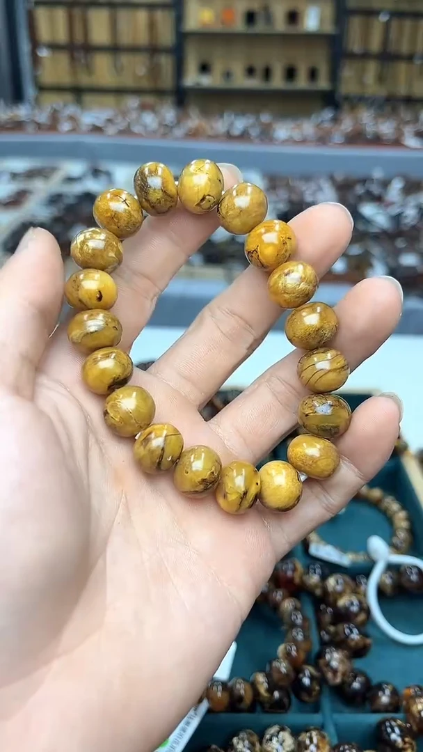 裸石琥珀未镶嵌平**事抚顺琥珀13+蜜蜡