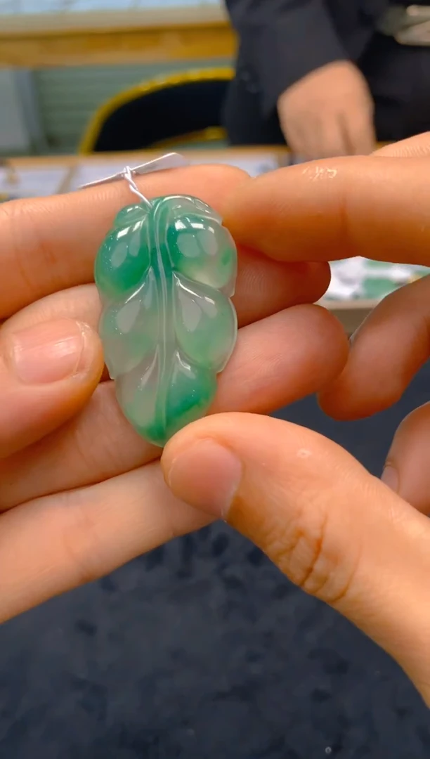 【闪购商品】石英质玉颈饰未镶嵌冰美人非洲翠060