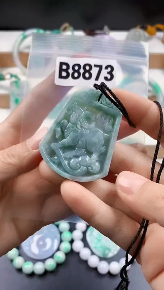 颈饰未镶嵌翡翠熙****店天然翡翠吊坠挂件