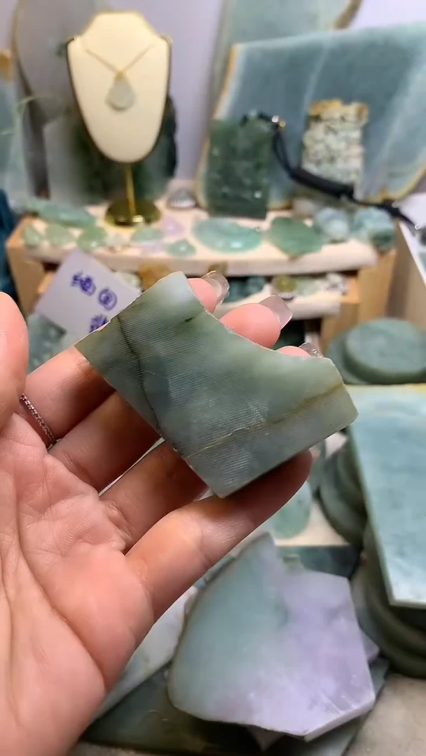 【闪购商品】翡翠挂件未镶嵌缅甸A货翡翠，没有运费险