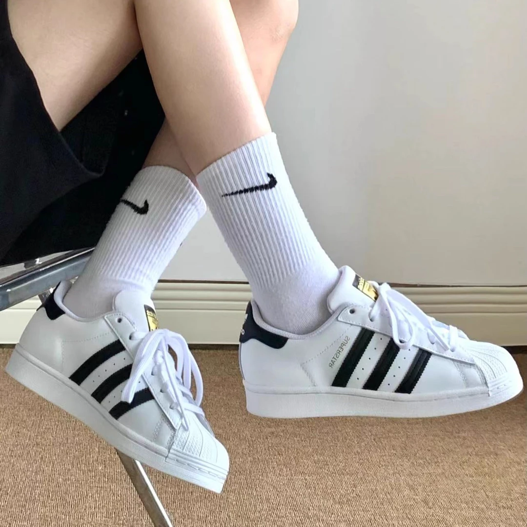 Adidas阿迪达斯三叶草秋男女金标贝壳头低帮鞋运动休闲板鞋EG4958