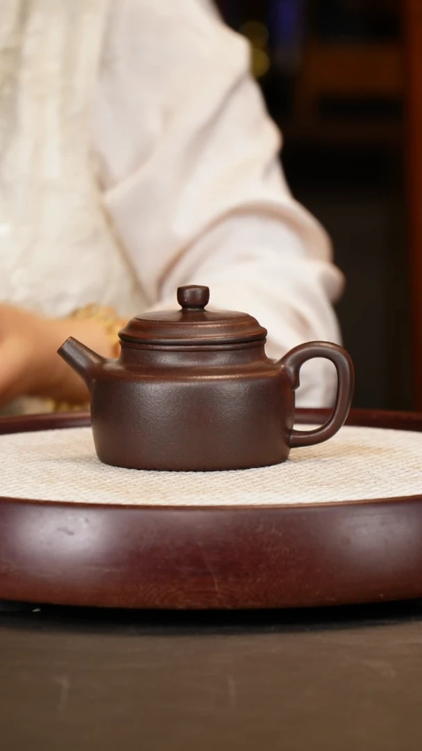 茶壶紫砂【陈旭明】铁砂泥德钟  300CC