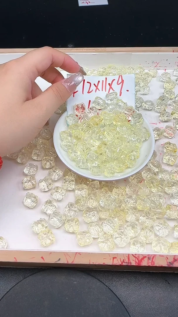 未镶嵌珠宝半成品水晶黄水晶醒狮N421卡12*11*9mm散珠1颗