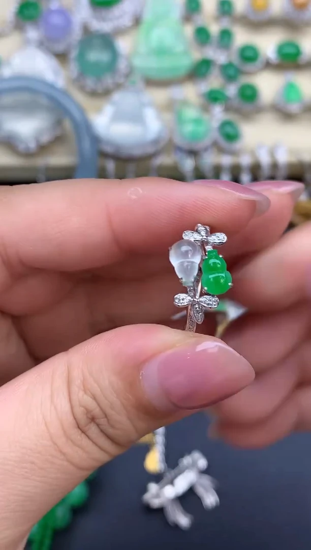 翡翠戒指18K金镶嵌427-春日珠宝