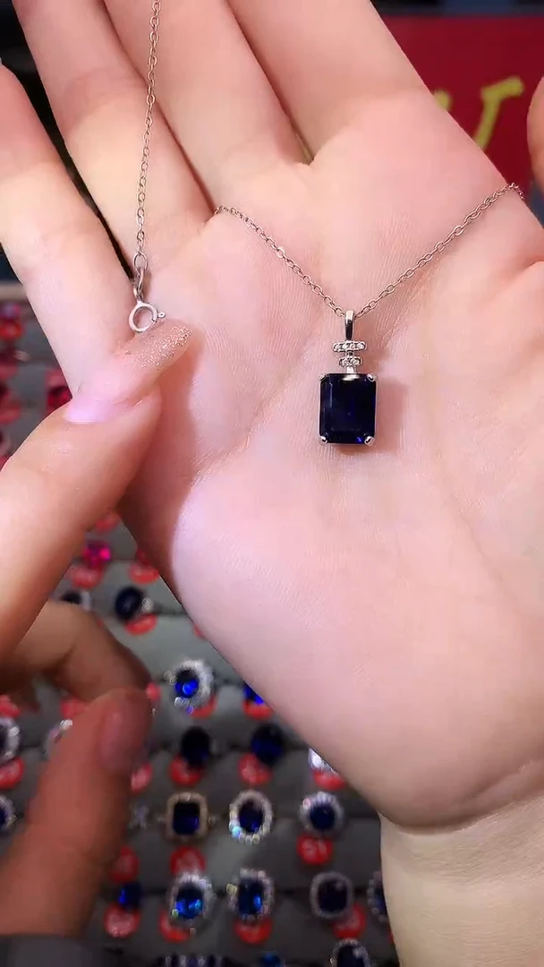 【闪购商品】蓝宝石吊坠(赠链)银S925镶嵌111111