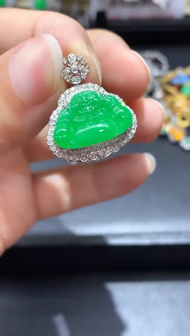 颈饰18K金镶嵌翡翠700中国好珍宝