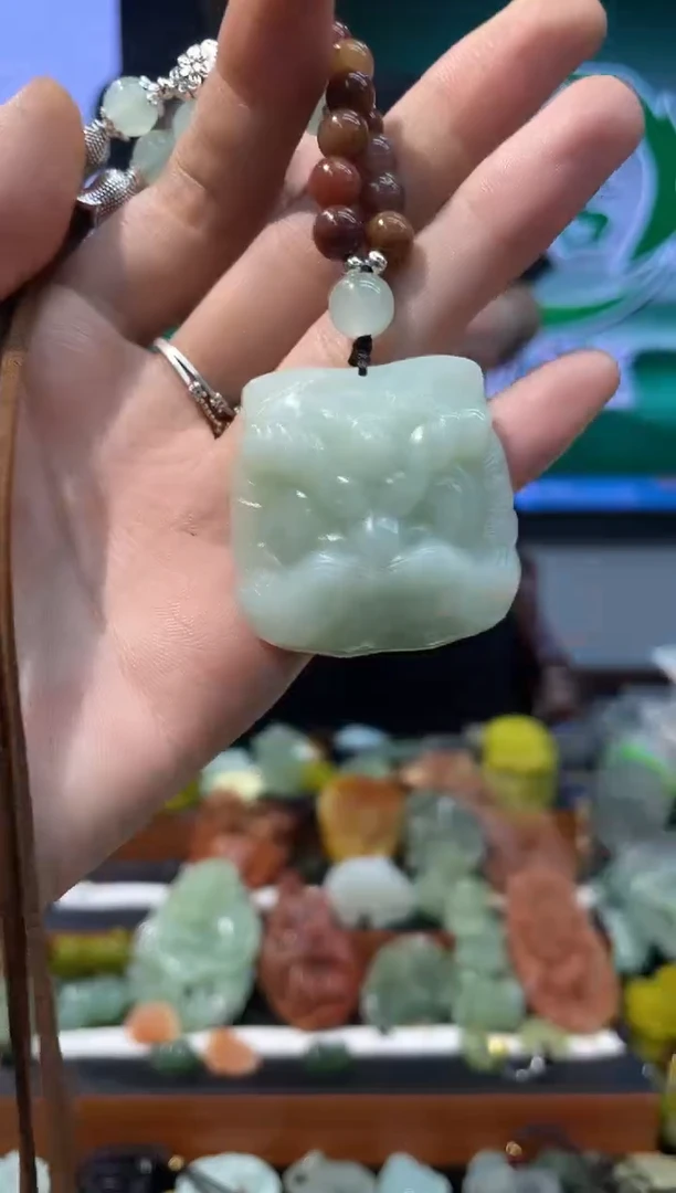 【闪购商品】岫玉吊坠未镶嵌·多样性发货*拍一发一