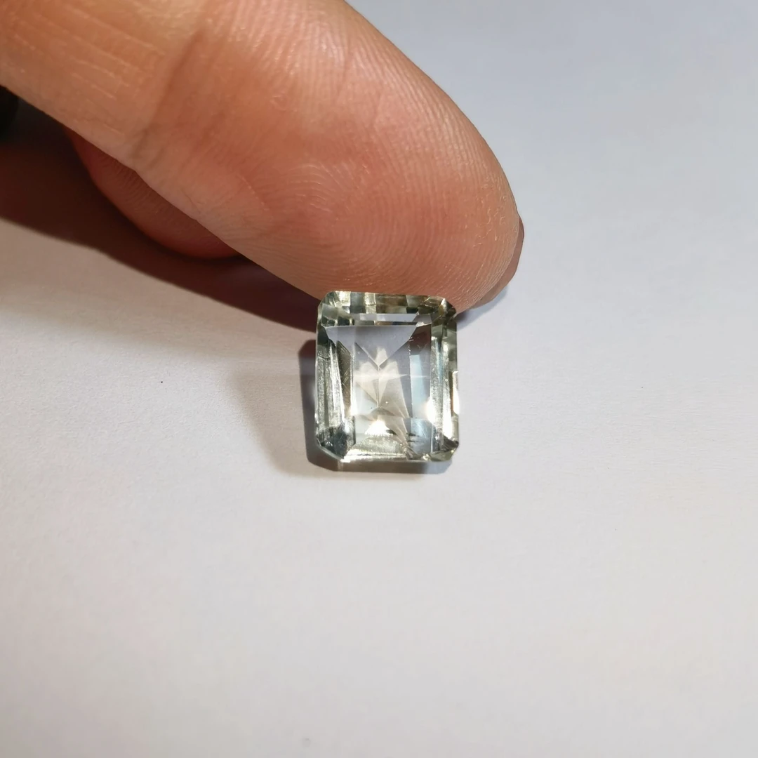 小红宝5.22克拉绿幽灵绿色紫水晶裸石戒面11*9mm镶嵌戒指吊坠绿色