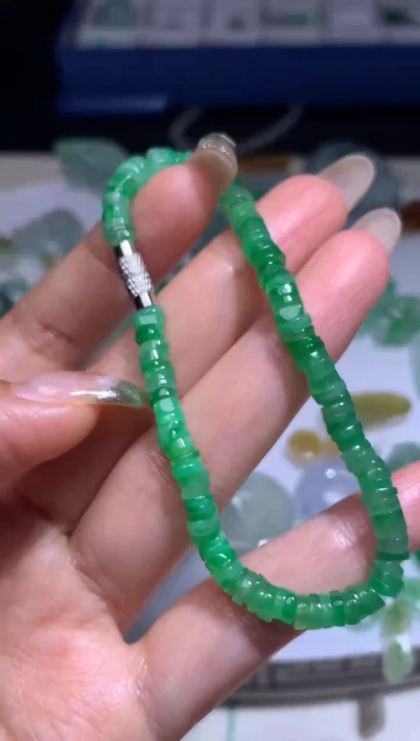 未镶嵌定制翡翠毛货