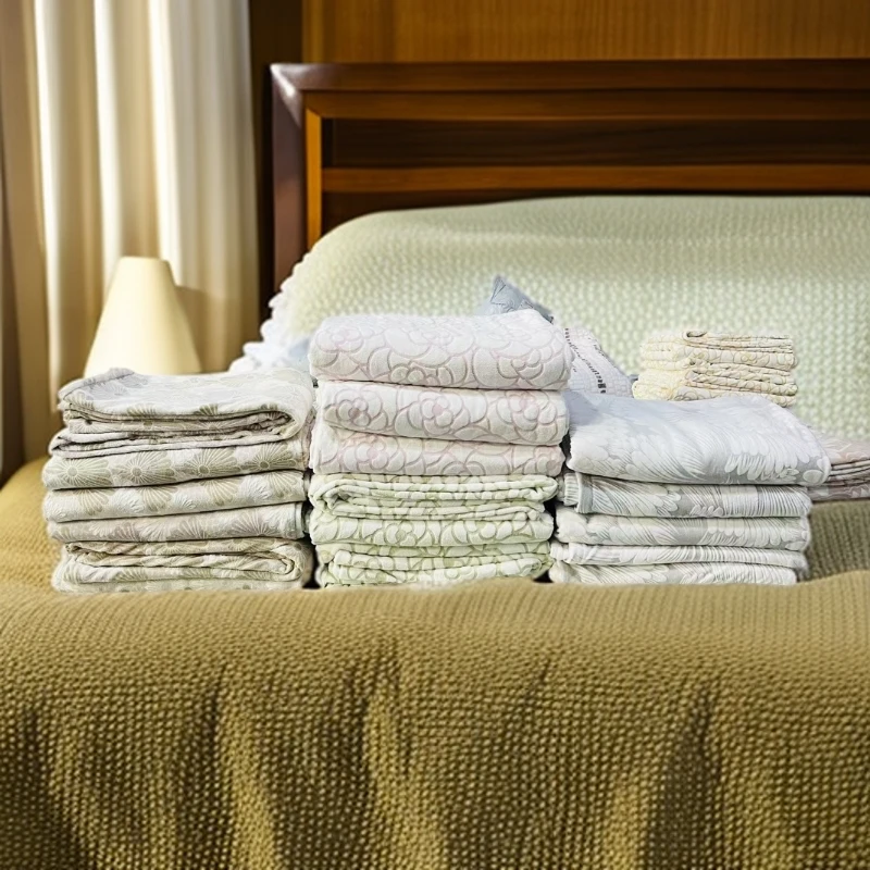 200*230cm 高克重牛奶绒AA面雕花被套不挑色