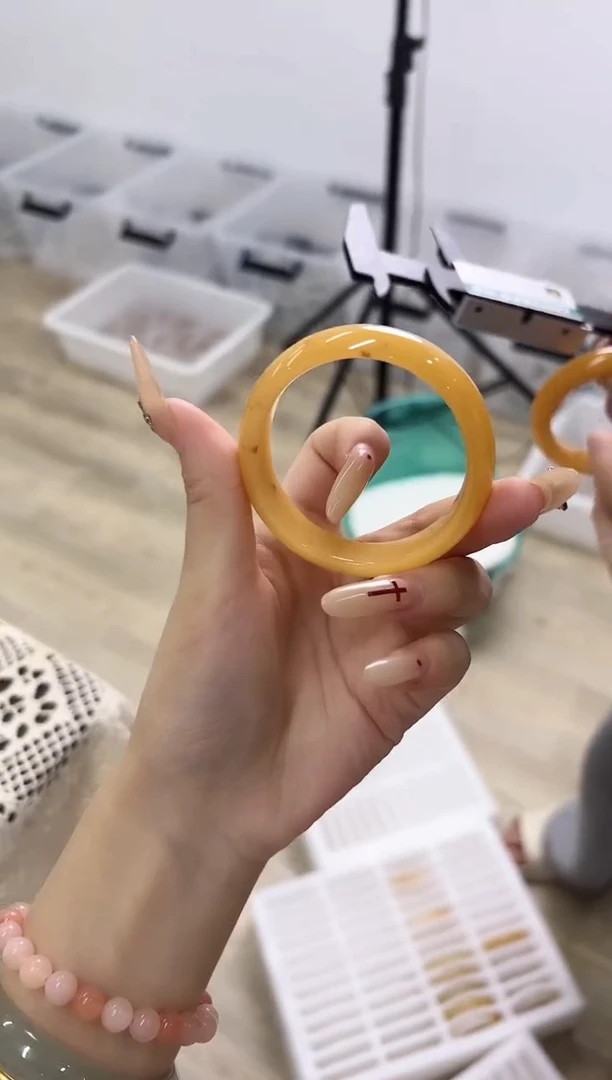 未镶嵌手镯石英质玉288-50HU