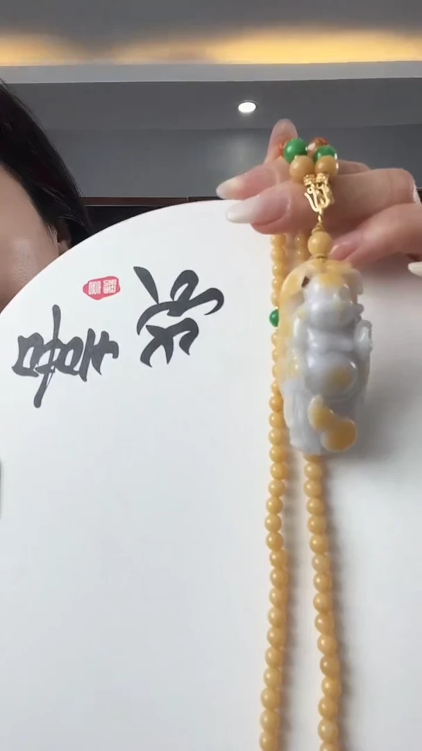 颈饰未镶嵌翡翠佛公