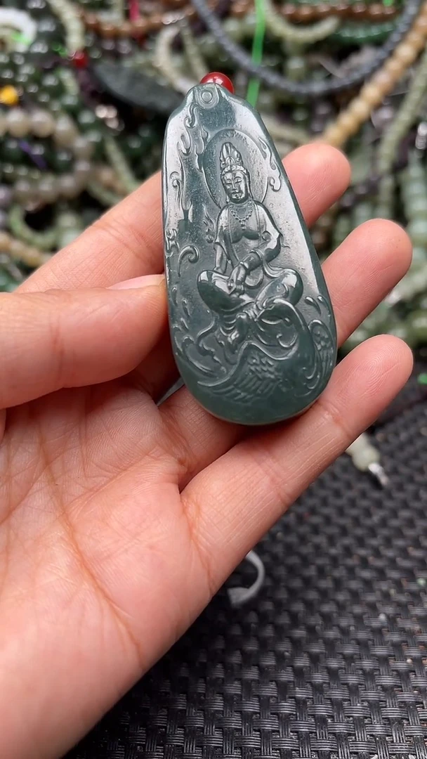 颈饰未镶嵌和田玉1