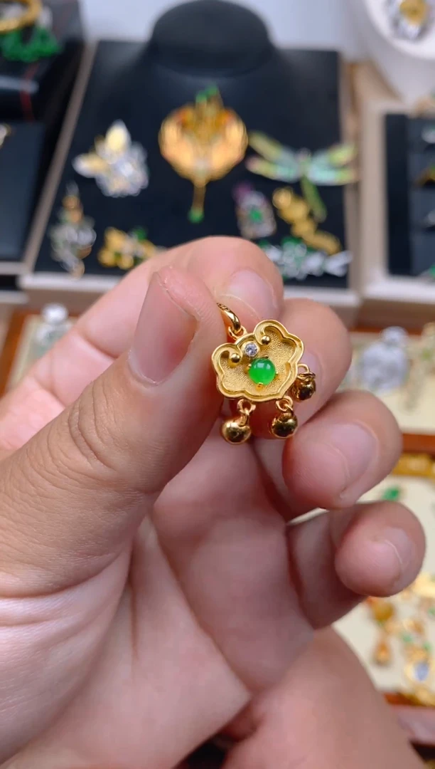 【闪购商品】翡翠吊坠(不含链)银S925镶嵌如意