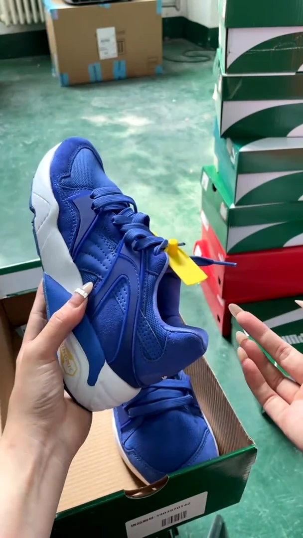 彪马时尚运动休闲鞋36M   Z97