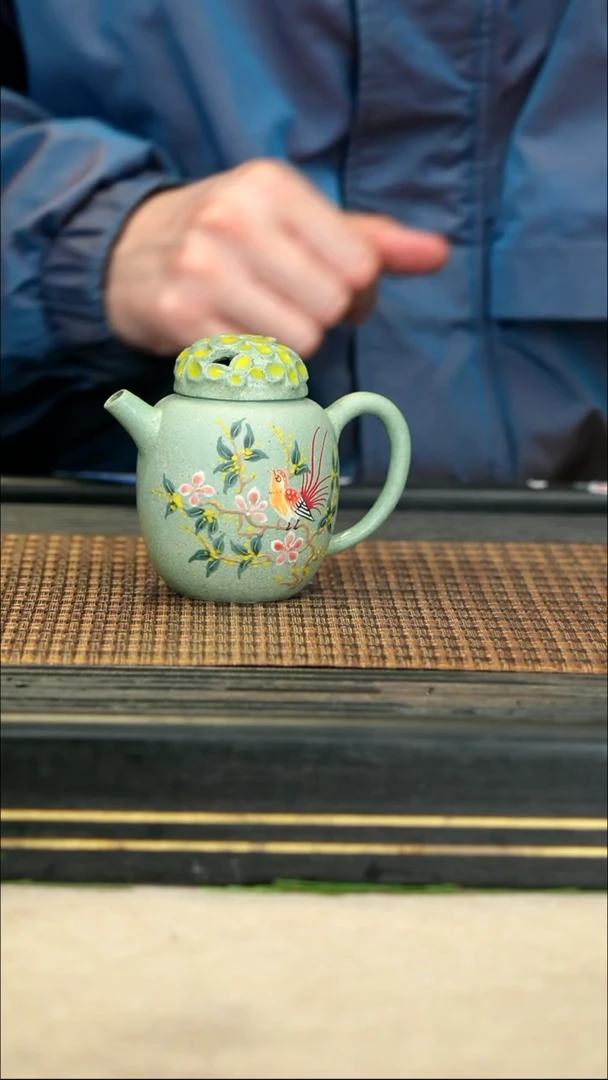 【闪购商品】紫砂茶壶42绣球花 豆青