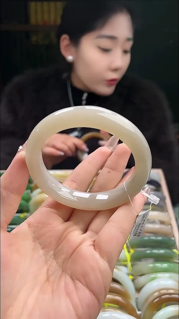 定制和田玉和田玉手镯