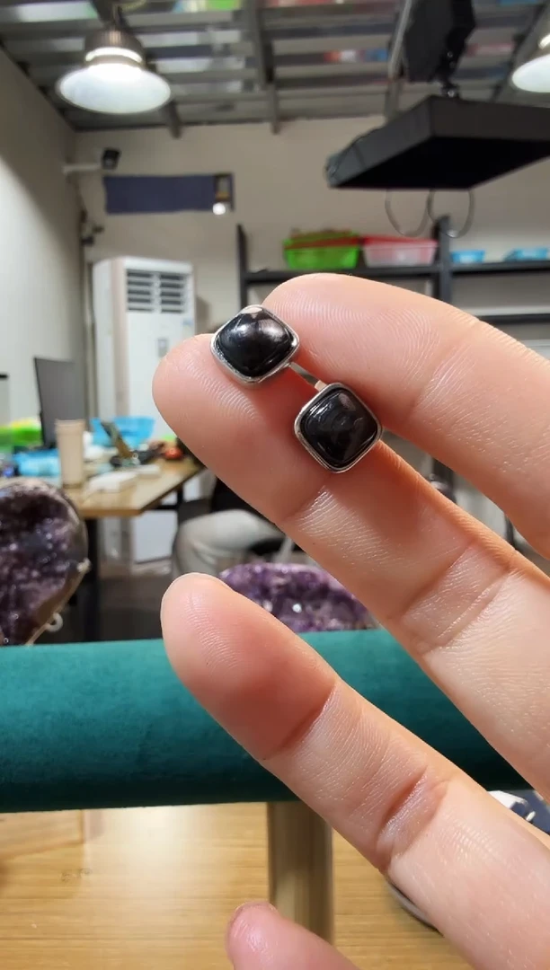 未镶嵌辉石耳钉优0093