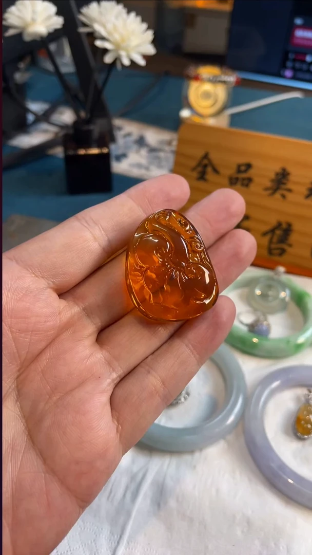 未镶嵌定制琥珀1495号