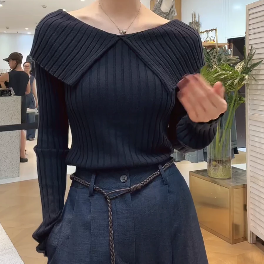 2025年法式复古气质大翻领多穿坑条棉纱柔软针织上衣女C5825