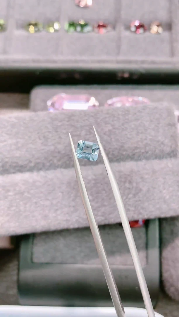 裸石海蓝宝石切工好净体干净0.64ct