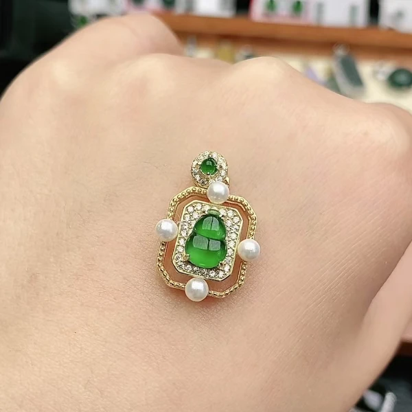 鑫辰珠宝天然A货翡翠银镶嵌设计款时尚百搭