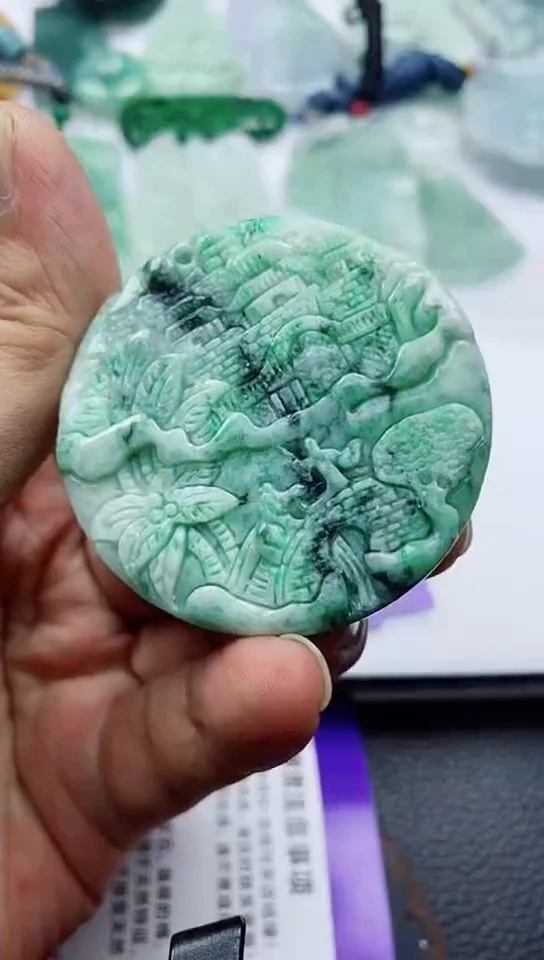 【闪购商品】翡翠吊坠(不含链)未镶嵌1