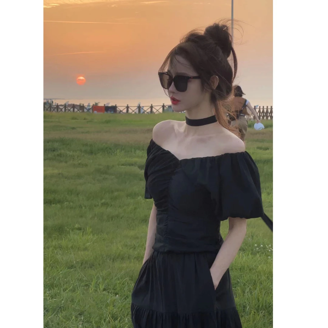 【戚戚定制】 黑天鹅 夏季度假风显瘦氛围感V领一字肩小衫#1106