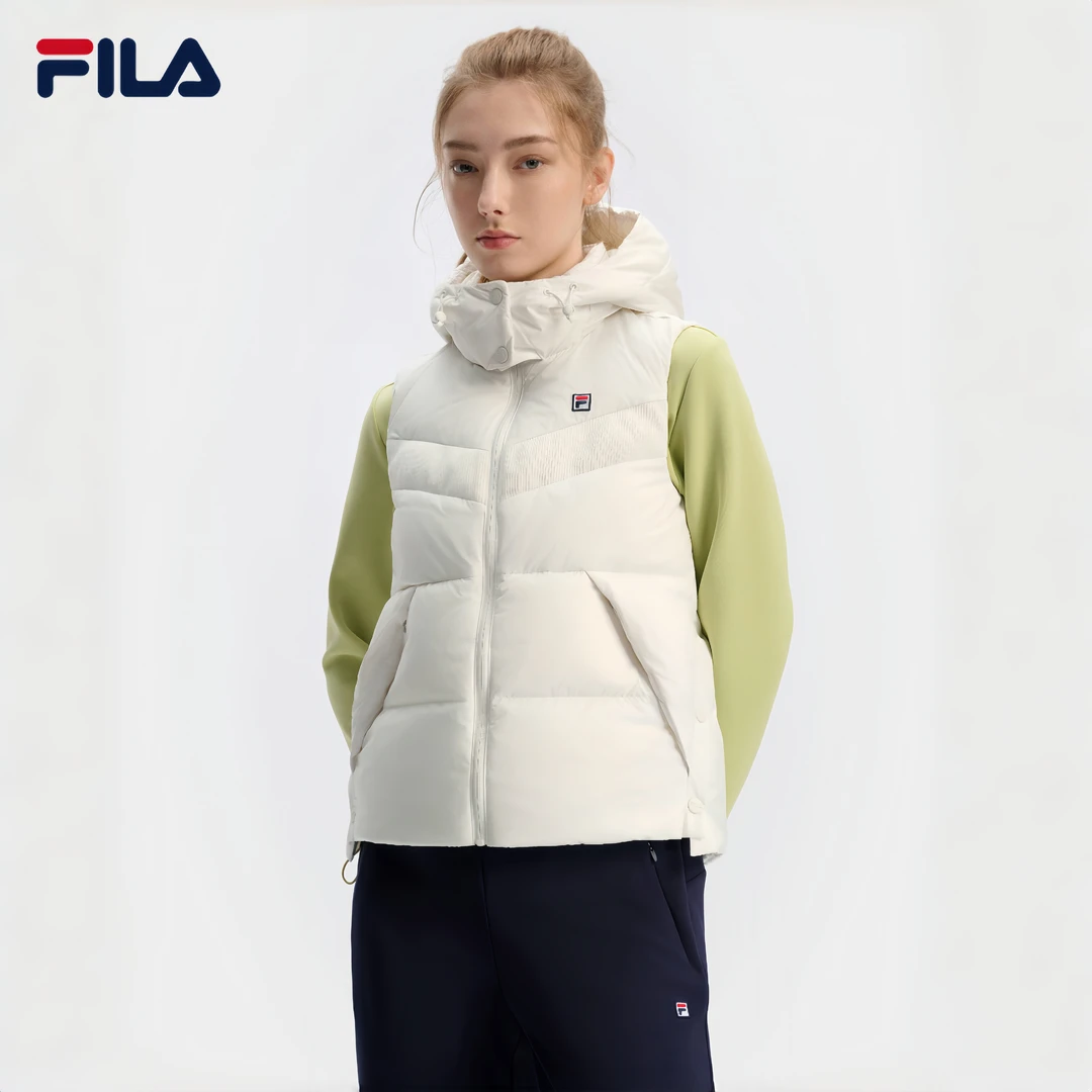 Fila/斐乐女新款【休闲百搭舒适】春季保暖连帽羽绒马甲A11W443901F