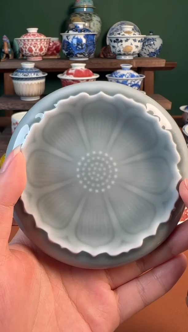 【闪购商品】杯福利款 纯色釉莲花盖置