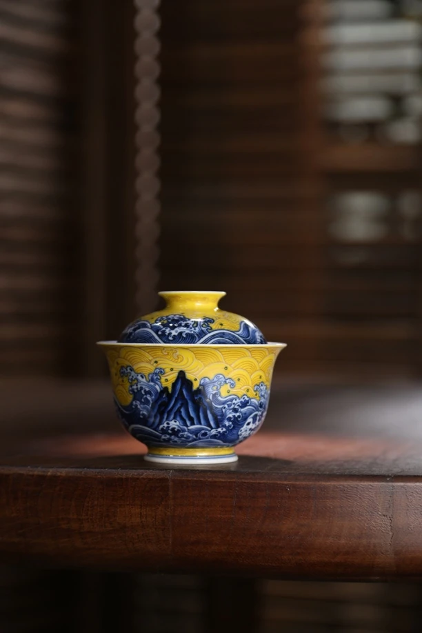 【艺汉严选】水造 青花黄釉江崖海水元宝盖碗