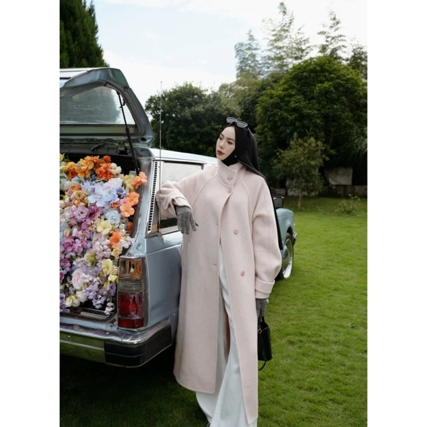 乙丝玛浅粉色羊毛大衣高级立领显白气质腰带收腰设计感时尚大方