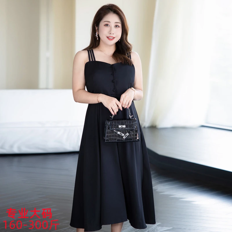 大码女装夏装新款复古露肩收腰赫本赫本风小黑裙吊带连衣裙8536