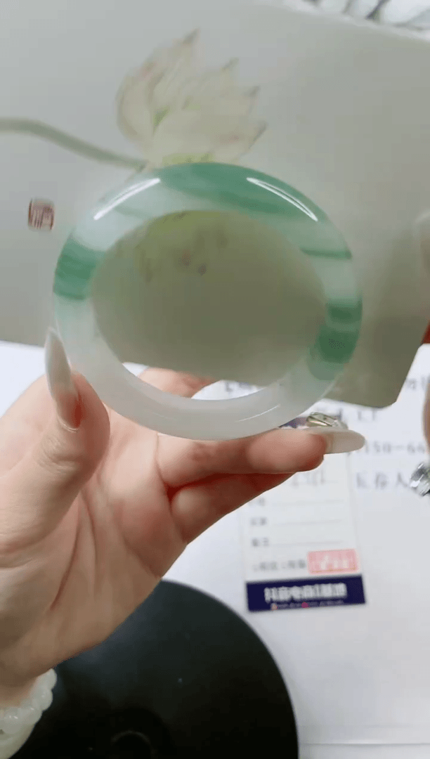 【闪购商品】石英质玉手镯未镶嵌016908148-55