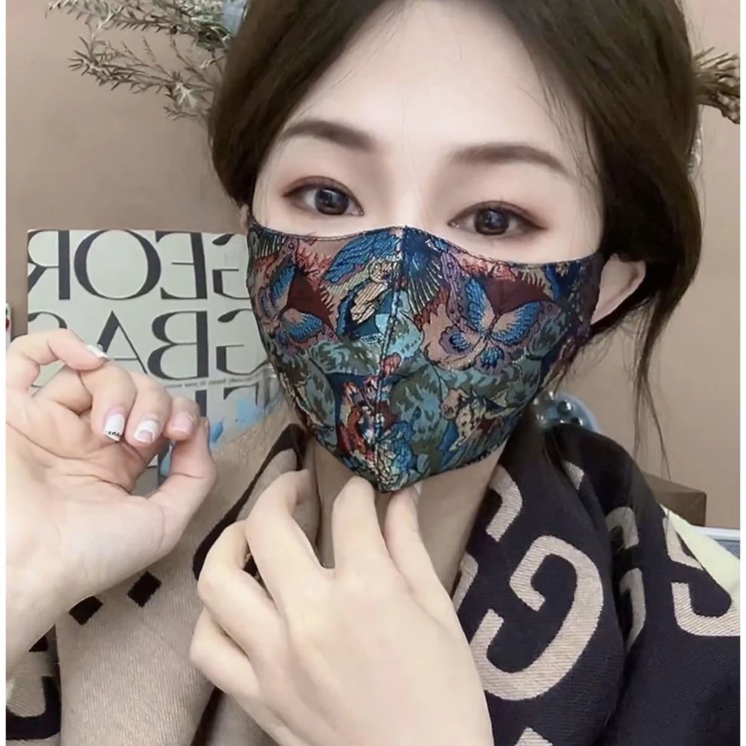 高档国潮风口罩网红同款冬季加棉纯棉中国风蝴蝶牡丹花潮流保暖