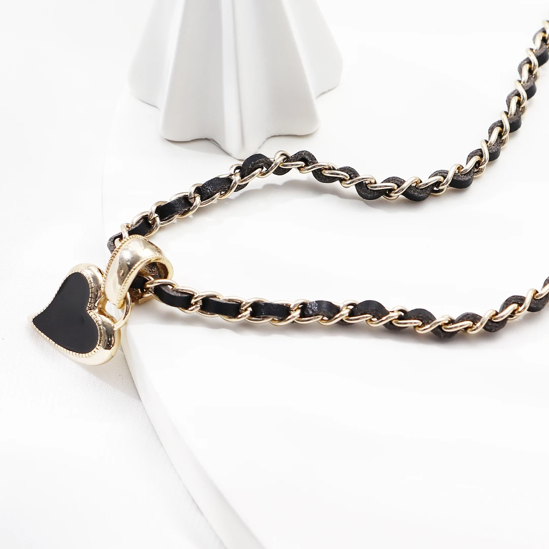 Tender Jinger 铜合金项链 爱心编织项链经典时尚新颖百搭