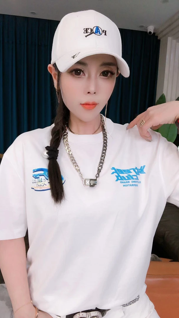 意大利C+2024潮品轻奢高端春季新款男士休闲宽松圆领百搭短袖D606