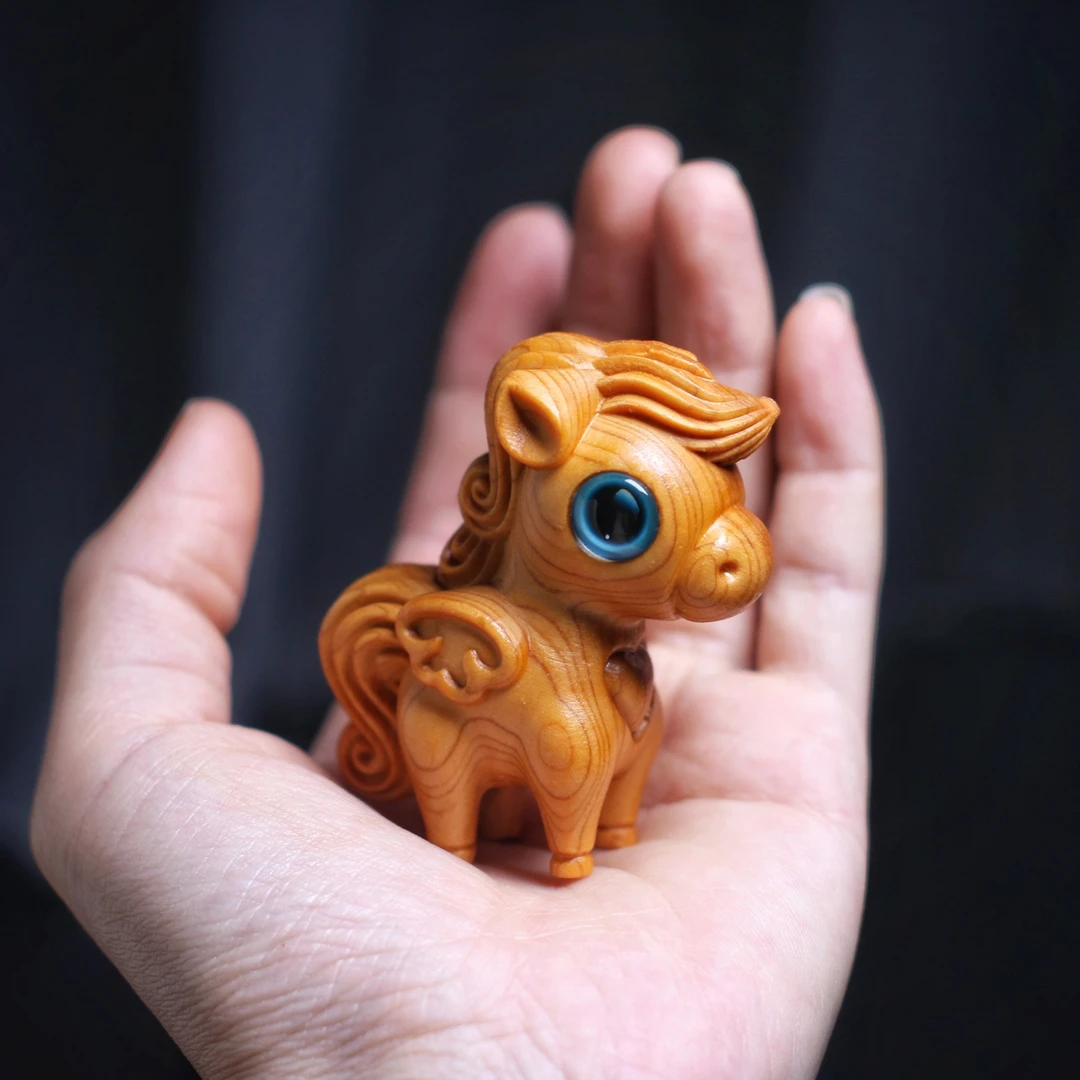 崖柏木高端精品摆件宝莉马小摆件创意摆件汽车工艺品摆件生日礼物