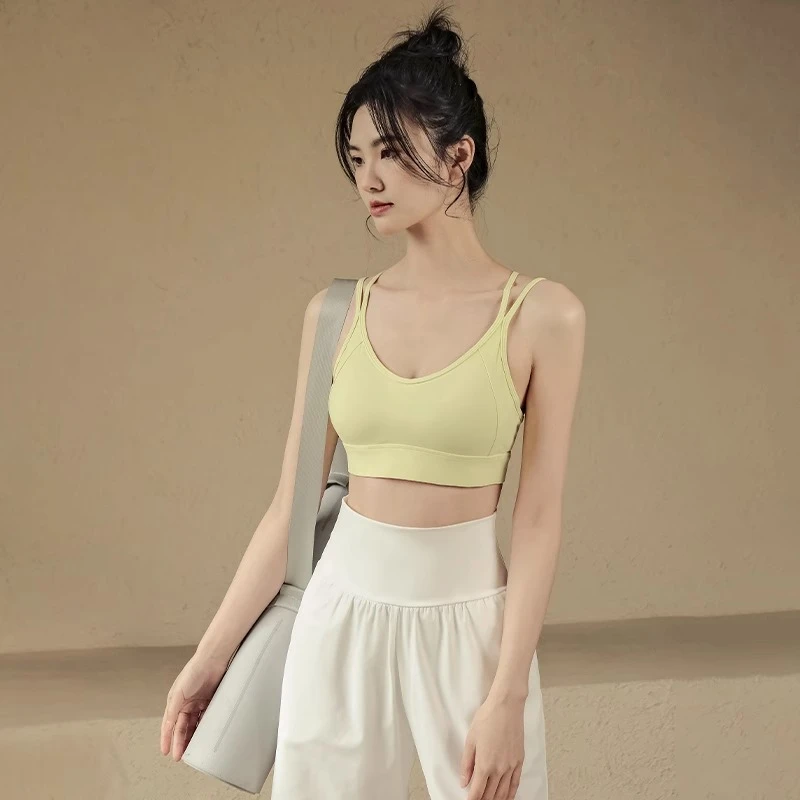 一体杯运动内衣女外穿美背防震瑜伽文胸普拉提训练健身上衣bra