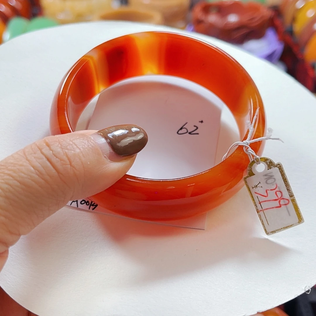 【闪购商品】玛瑙/玉髓手镯未镶嵌香**?