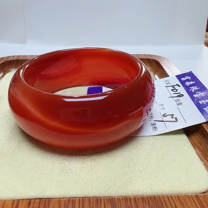 玛瑙/玉髓手镯未镶嵌╭****╮