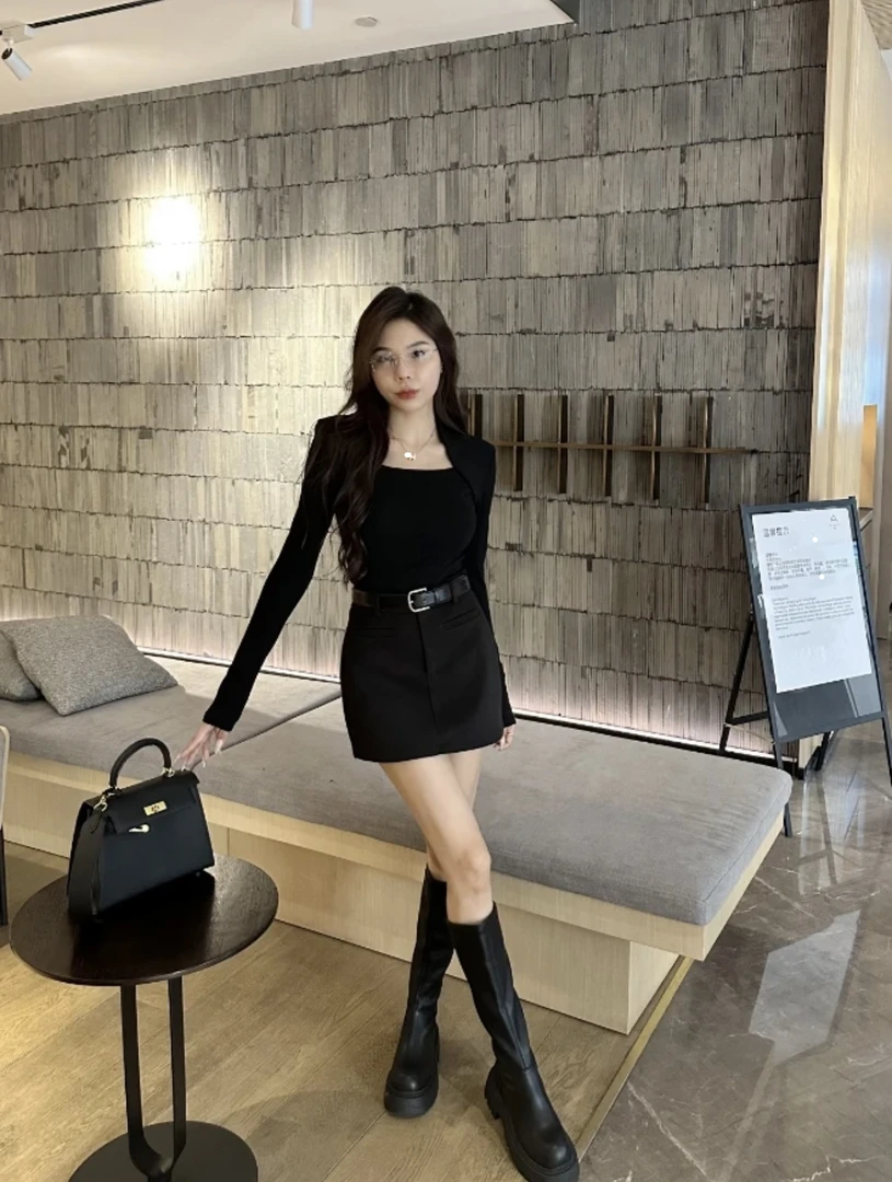 【YN】法式方领长袖T恤短款打底衫+韩版毛呢短裙