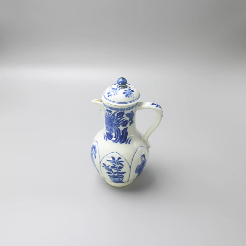 1644古陶瓷-清康熙青花开窗人物花卉执壶