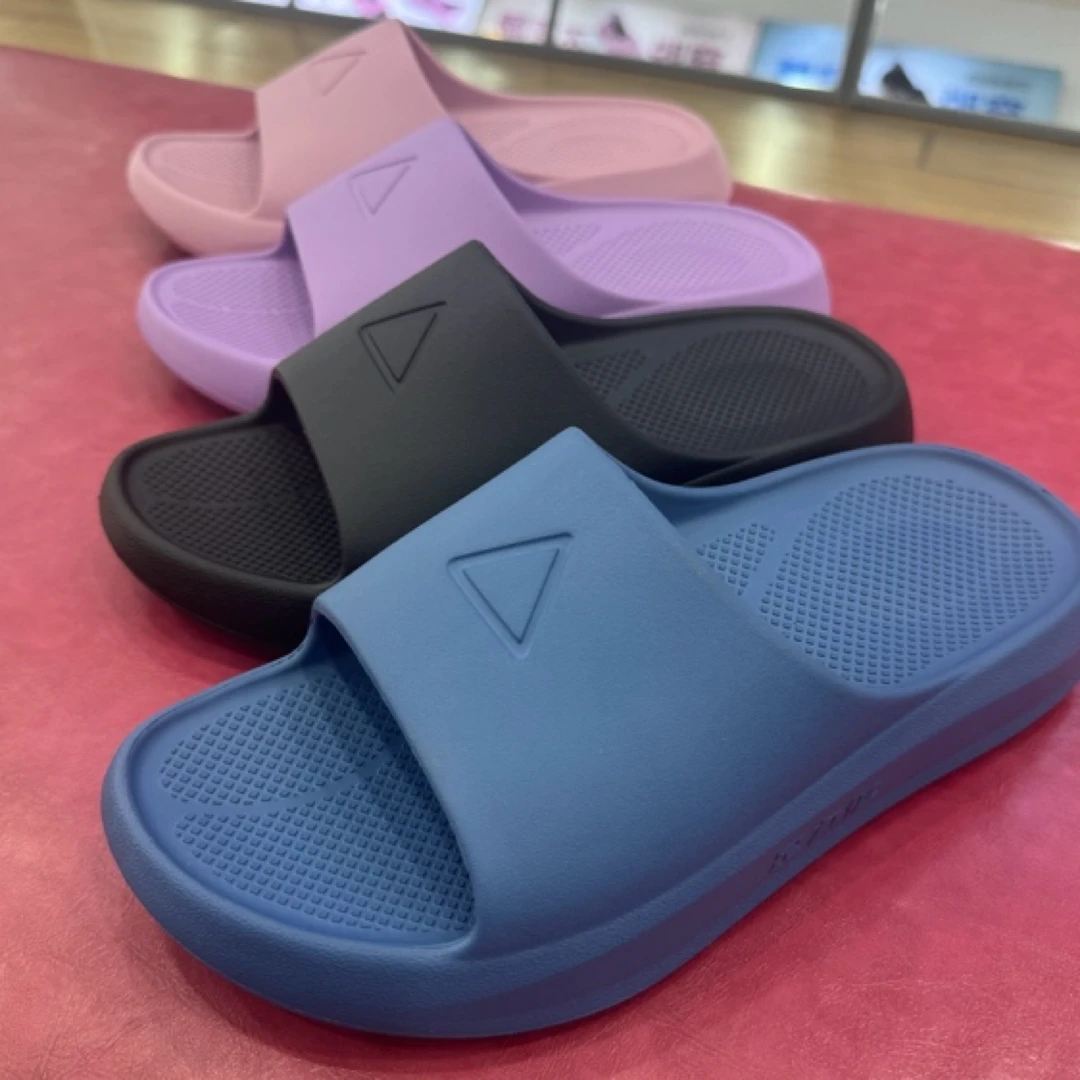 足力健男女款防滑情侣凉拖鞋浴室夏天运动拖鞋外穿凉拖男士