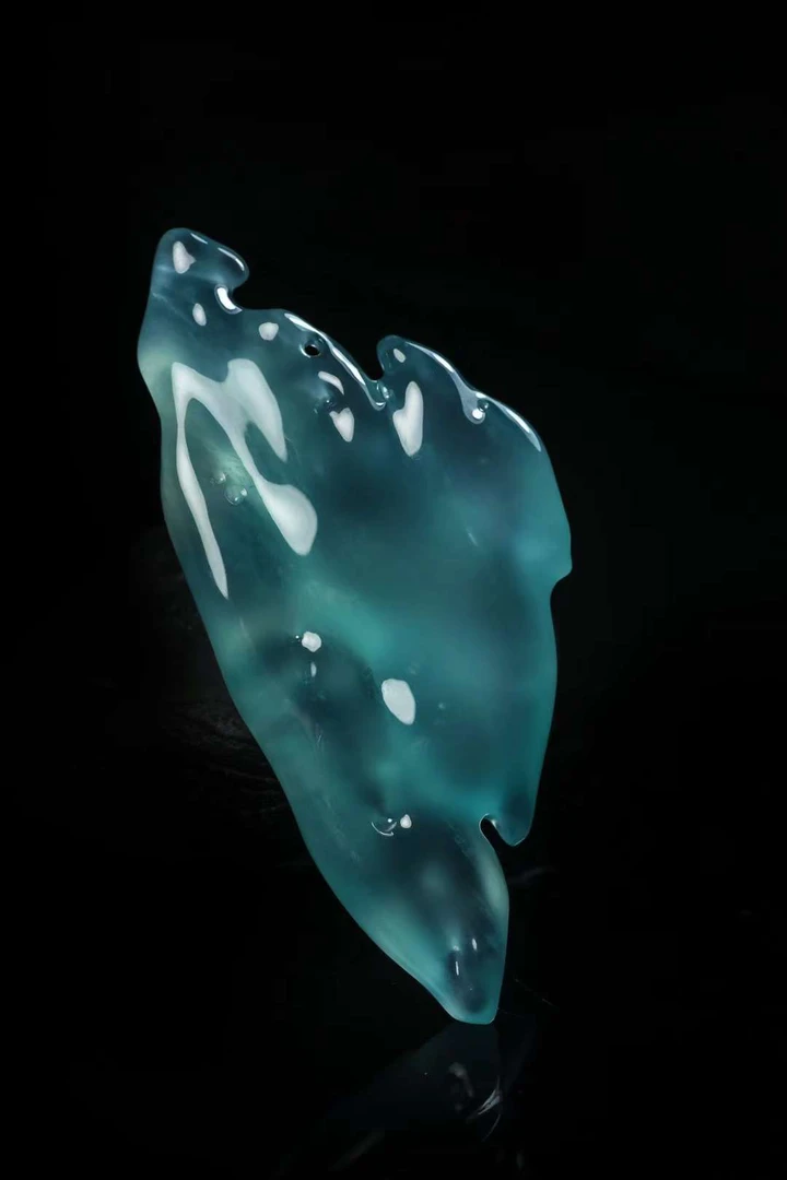 寻玉人缅甸天然翡翠天空蓝挂件 定制设计雕刻专拍链接